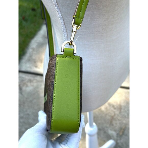 Michael Kors Bryant Meadow Green Small Contrast Convertible Crossbody Pouchette - Picture 3 of 16